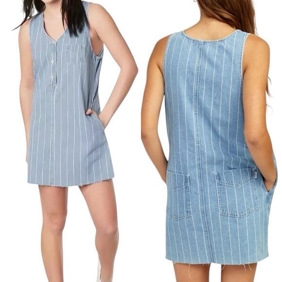 RVCA Trail It Jumper Dress Denim Stripe Womens SIZE LARGE Blue Cotton Chambray - Picture 1 of 14